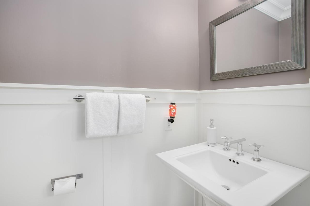 Chelsea Station Inn Сиэтл Экстерьер фото